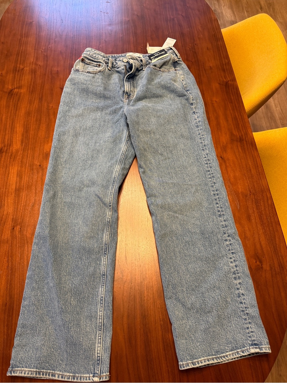 Abercrombie Classic Light Blue Women's Straight-Leg Jeans - NWT